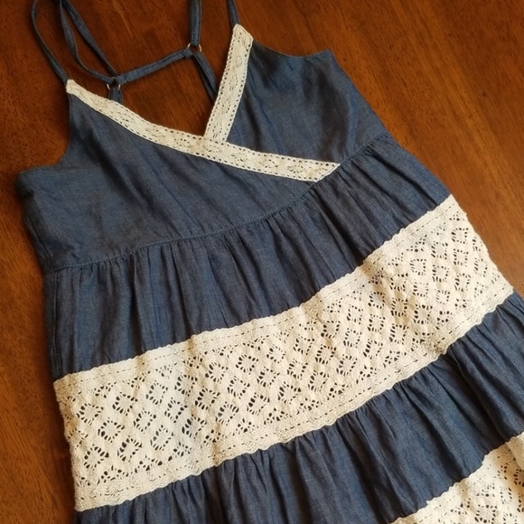 Girl's Dress - Picture 2 of 8